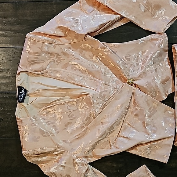 STUNNING URSULA OF SWITZERLAND LIGHT PINK PAISLEY SKIRT SUIT - Picture 2 of 14